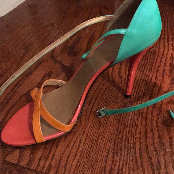 Multi colored Stuart Weitzman Heels - Picture 5 of 5
